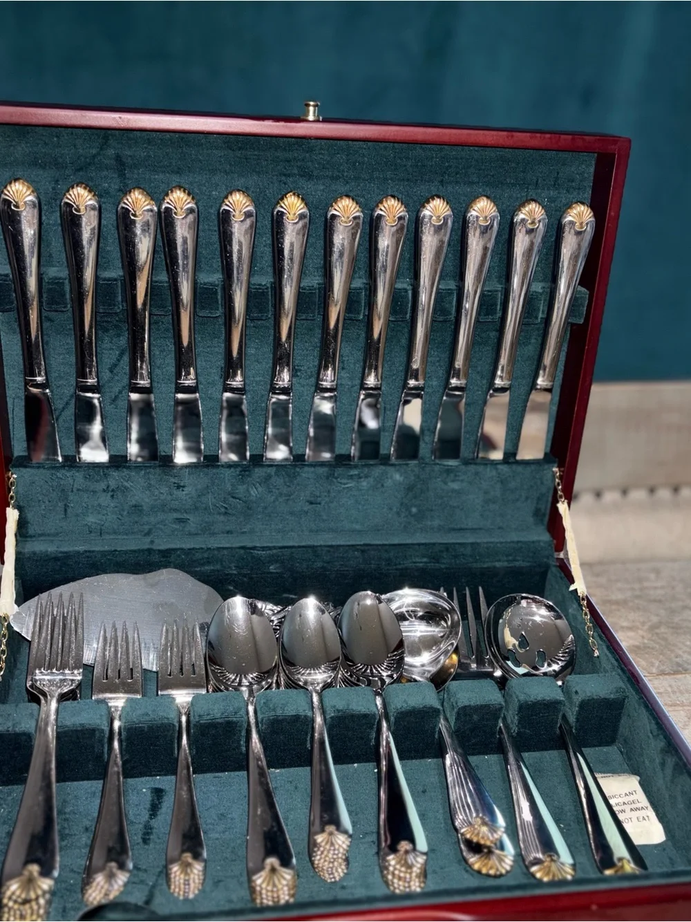 Royal Prestige 18/8 Stainless Flatware Set 65+ Pc w/ Wallace Cherrywood Case